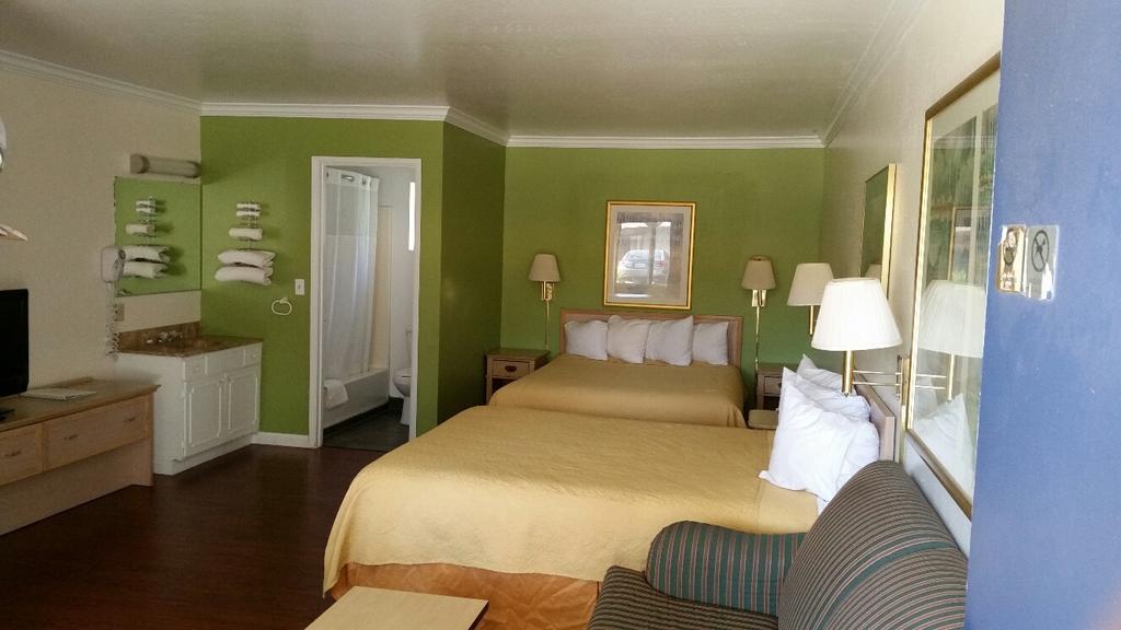 Kelseyville Motel Екстериор снимка