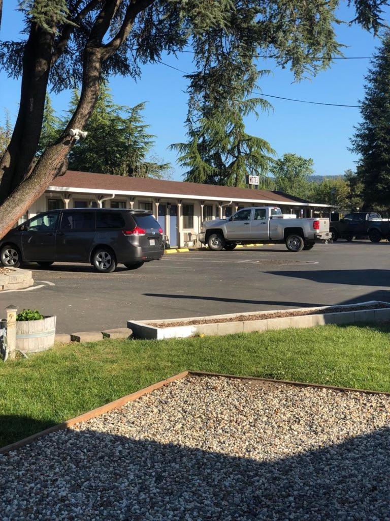 Kelseyville Motel Екстериор снимка